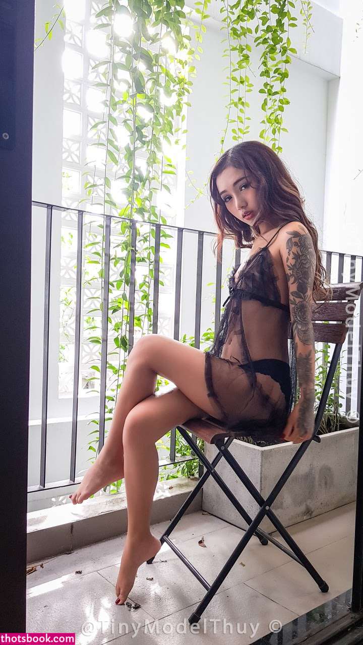 Tinymodelthuy Photo #97