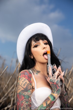 Angela Mazzanti Post #8