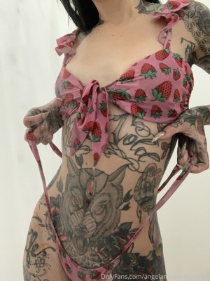 Angela Mazzanti Photo #100