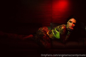 Angela Mazzanti Photo #114