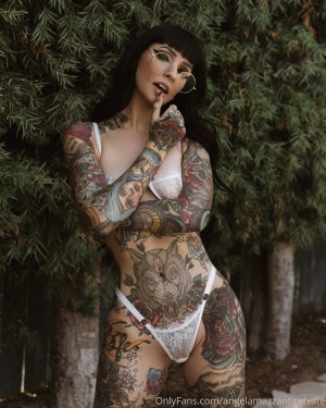 Angela Mazzanti Photo #138