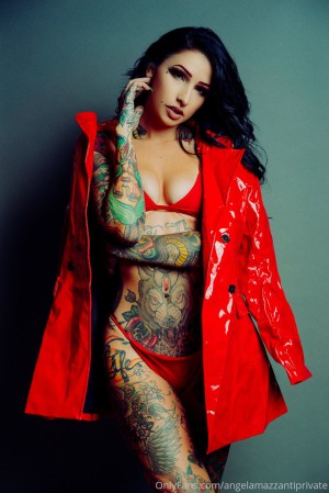 Angela Mazzanti Photo #183