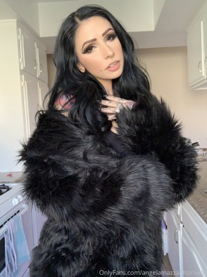 Angela Mazzanti Photo #195