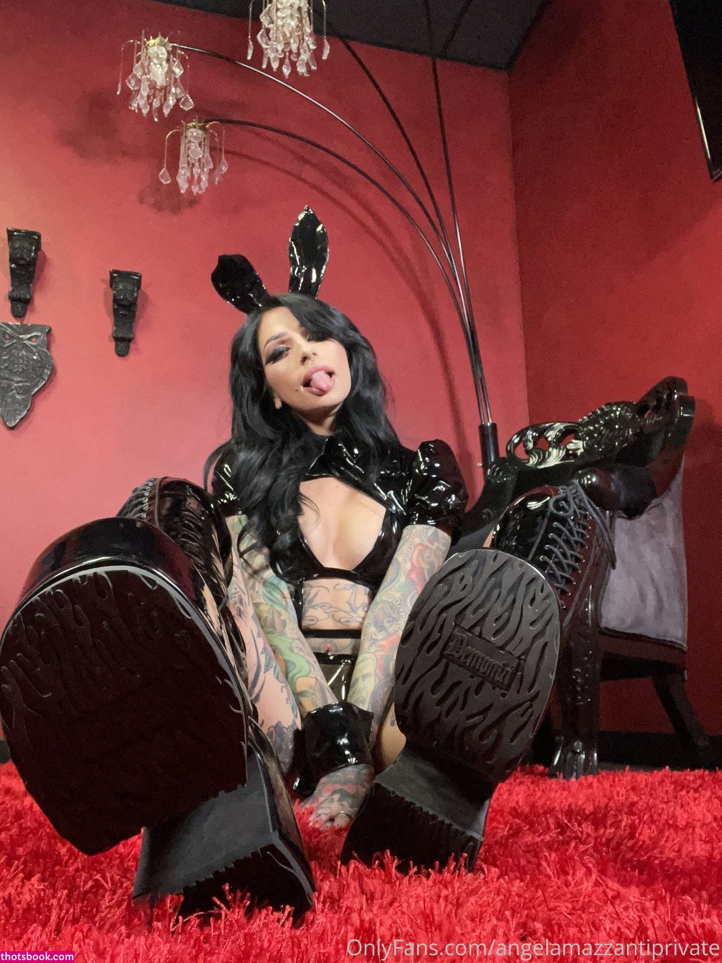 Angela Mazzanti Photo #258