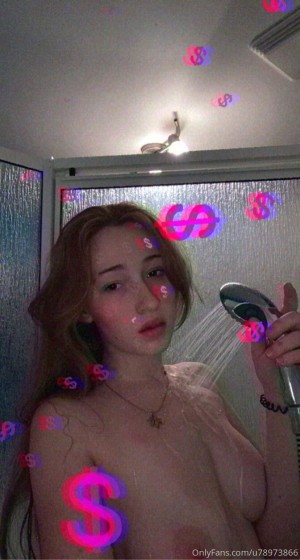 Freakygen Gennyof Photo #5