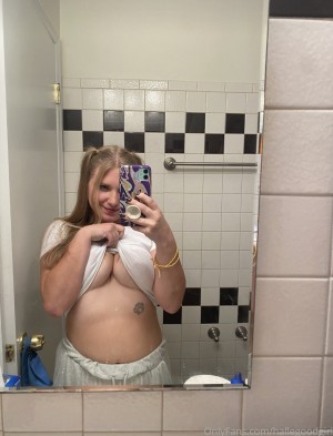 Halle Good Photo #29