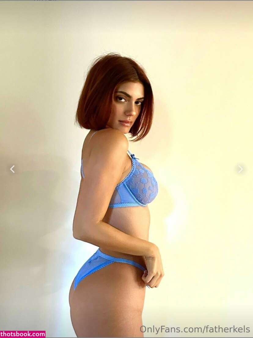 Kelsey Calemine Photo #45