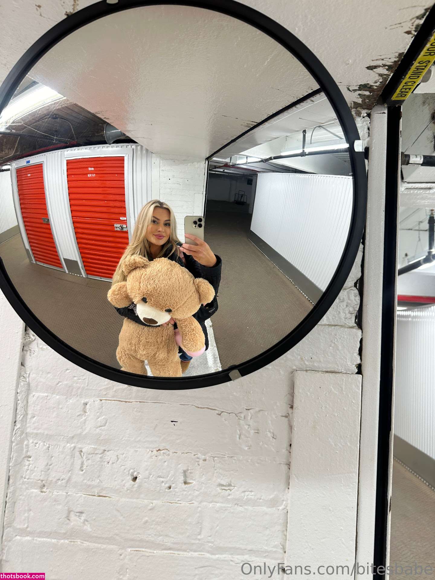 bitesbabe Photo #102