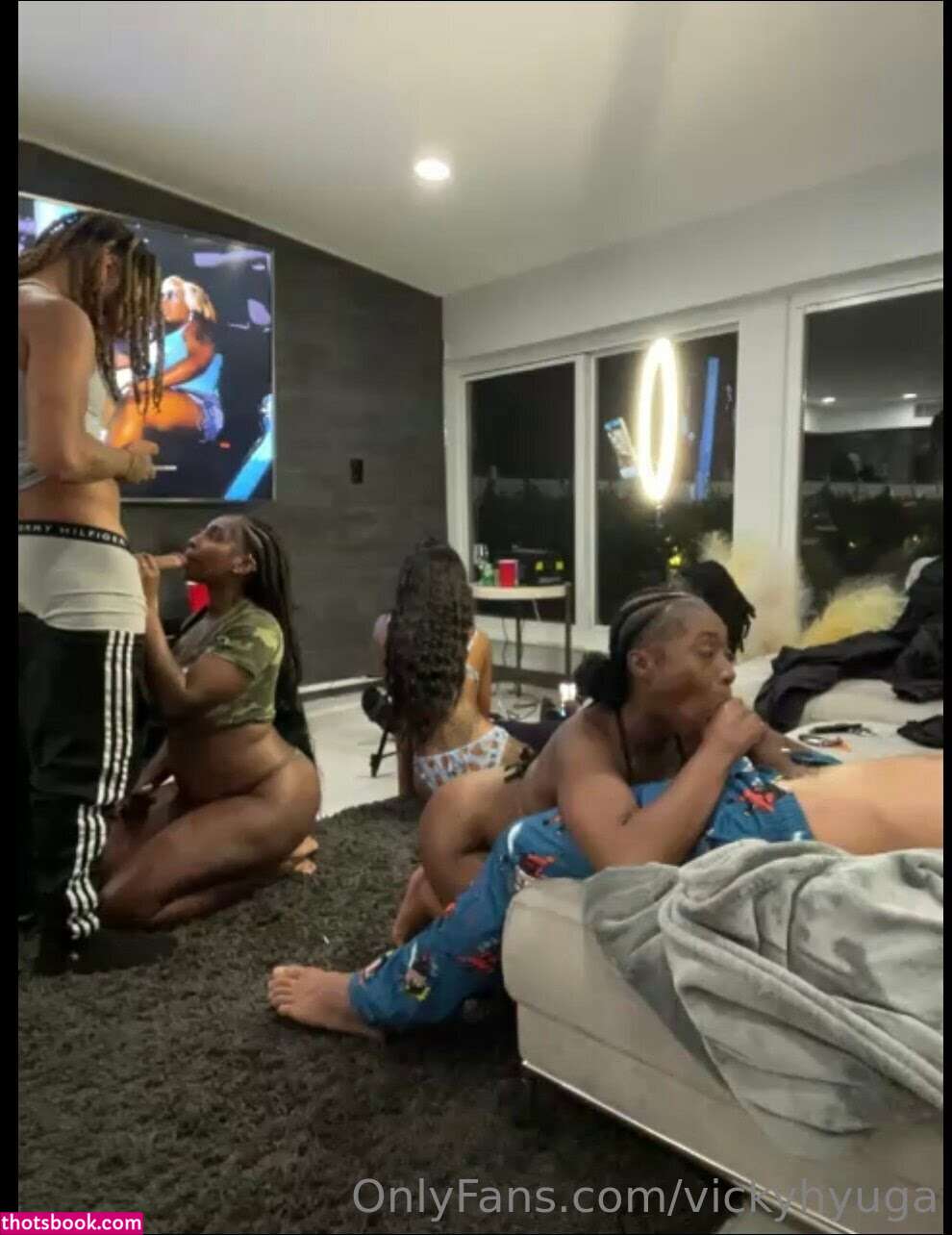 Vicky Hyuga Photo #56