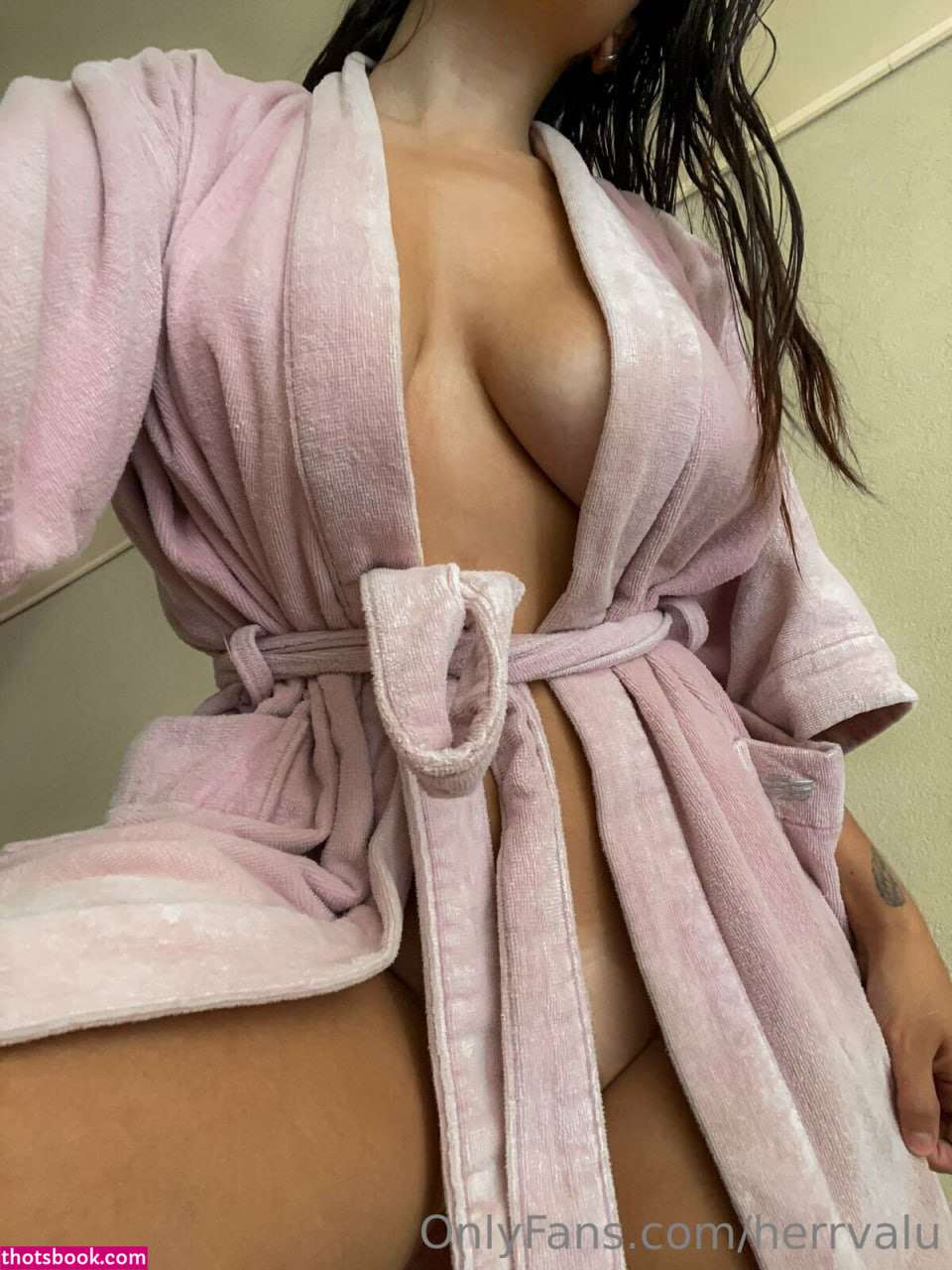 Valu Herrera Photo #31