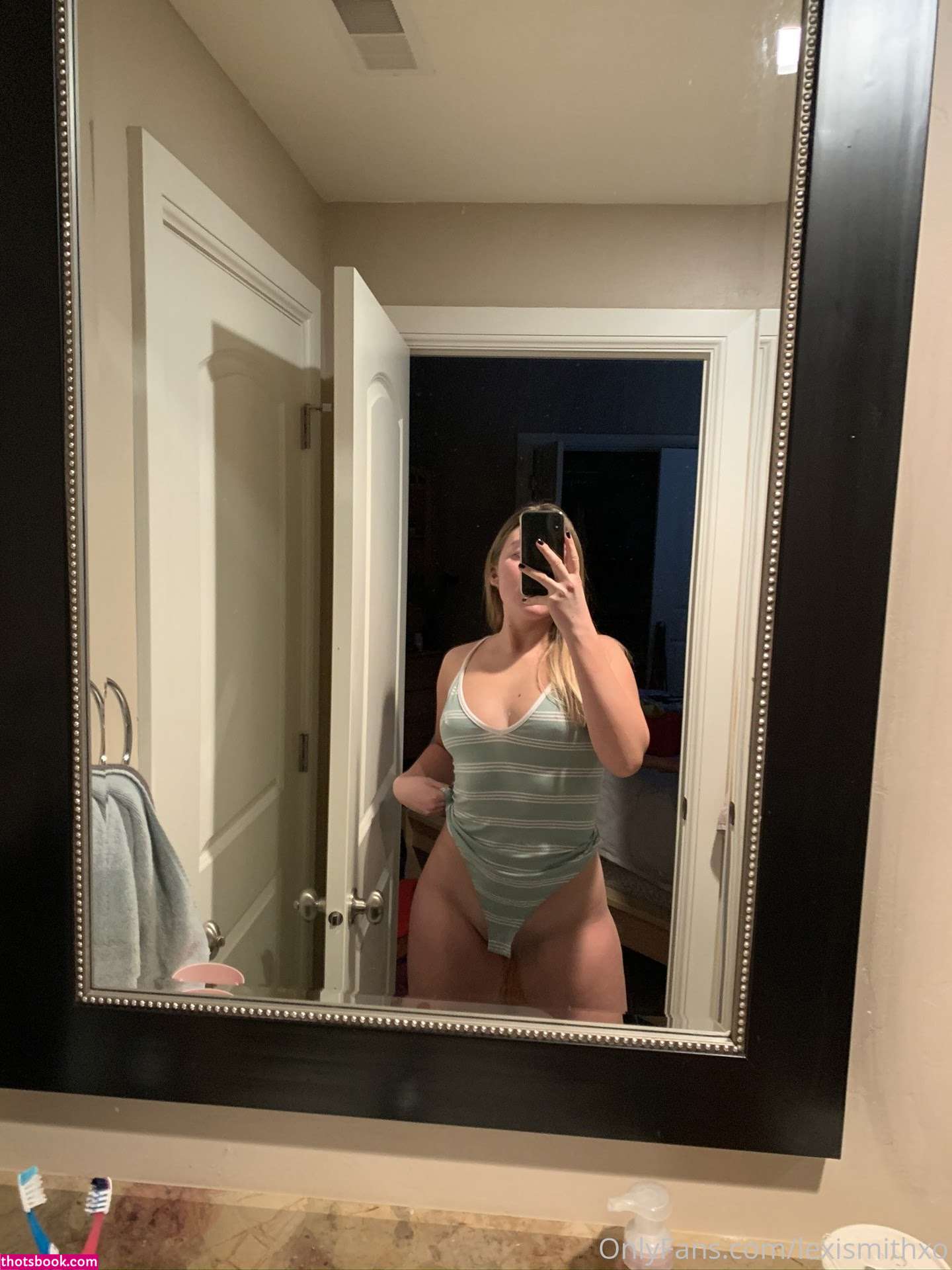 notlexismith Photo #9