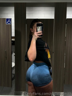 notlexismith Photo #96