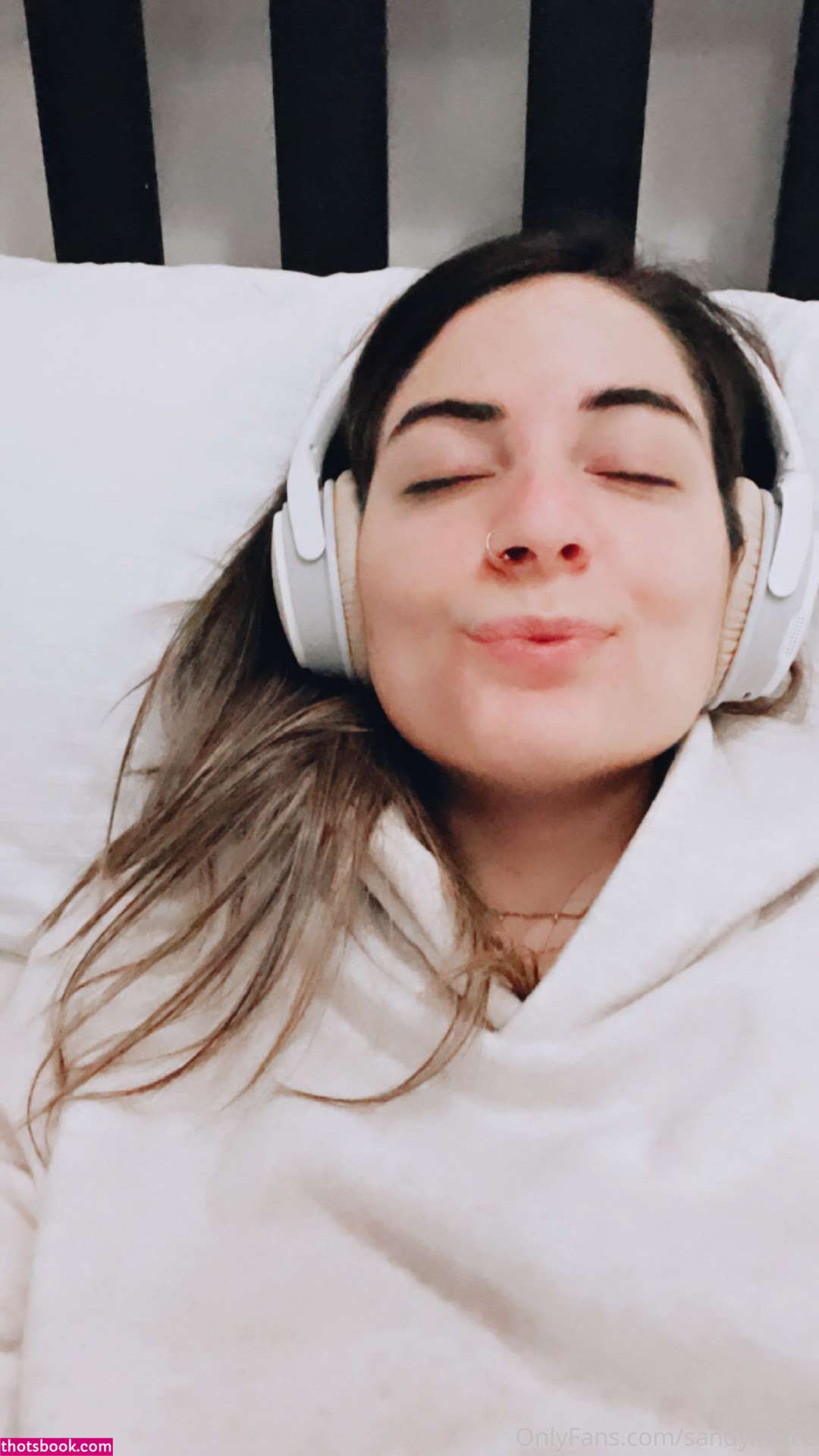 Sandyinlace Photo #72