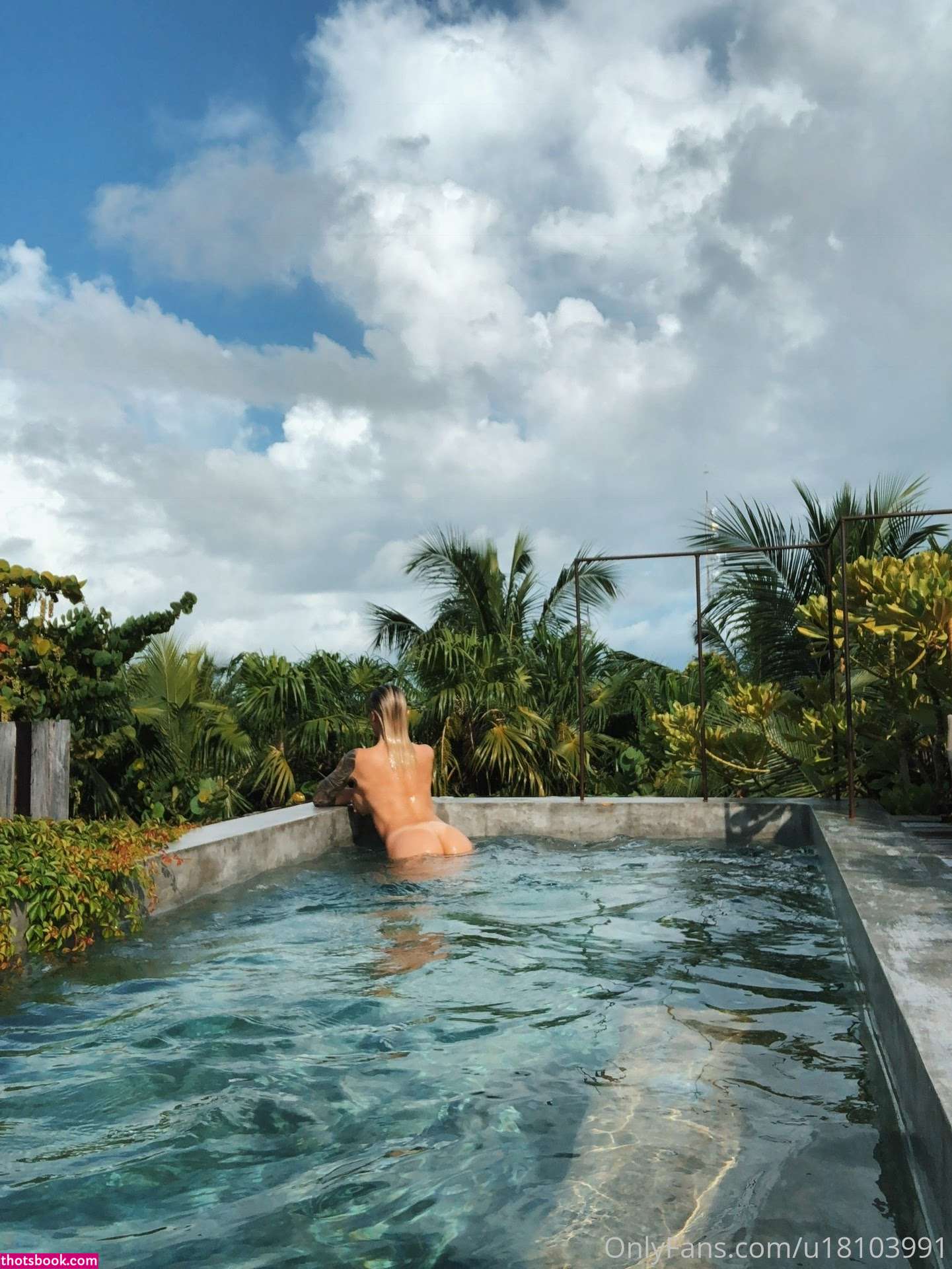 Alyssa Barbara Photo #99