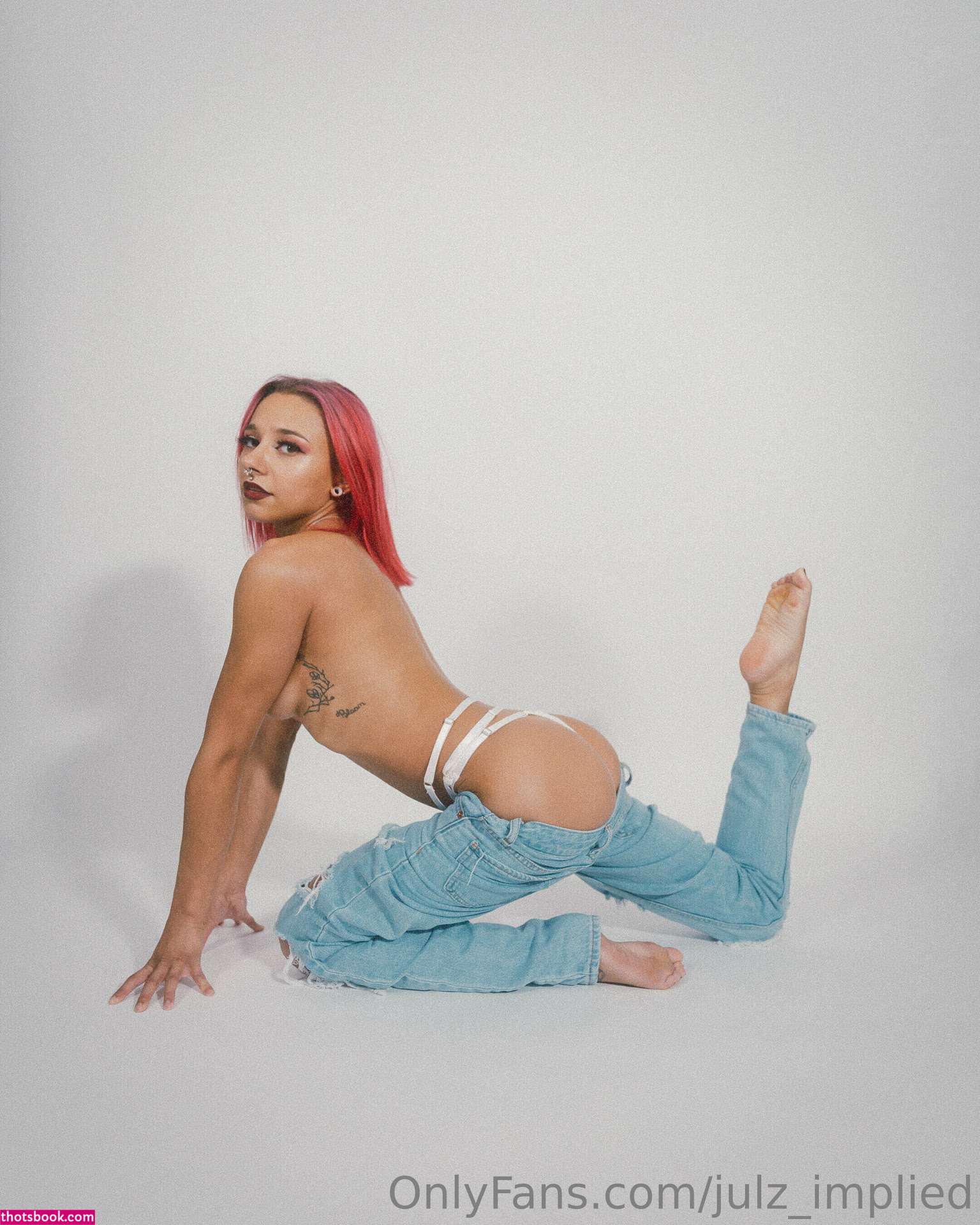 Julzimplied Photo #75