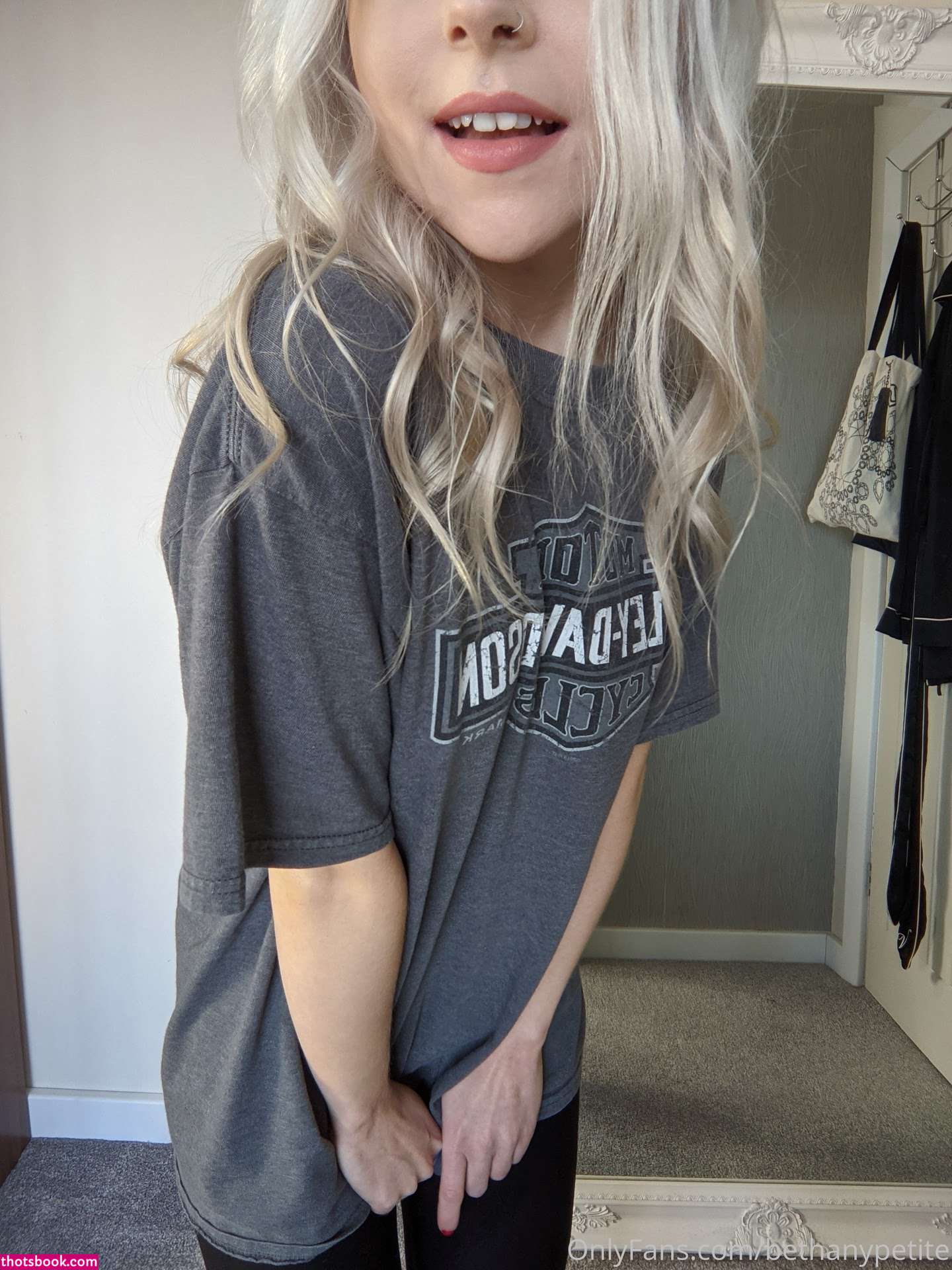 Bethanypetite Photo #214