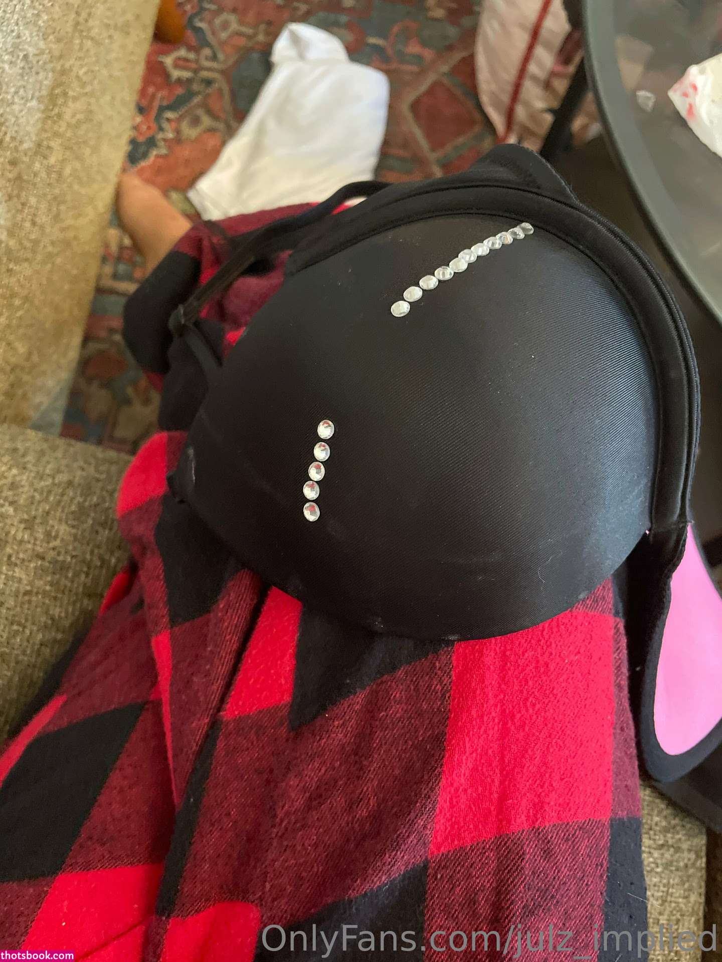 Julzimplied Photo #192