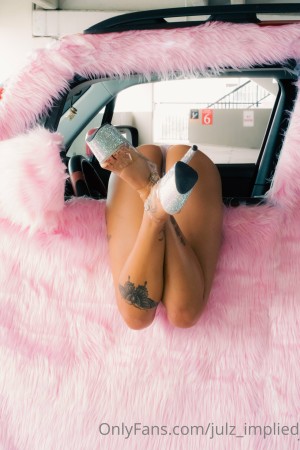 Julzimplied Photo #150