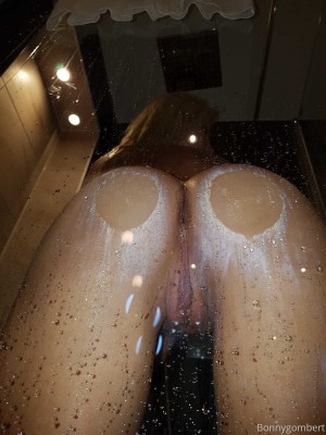 bonnygombert Photo #212