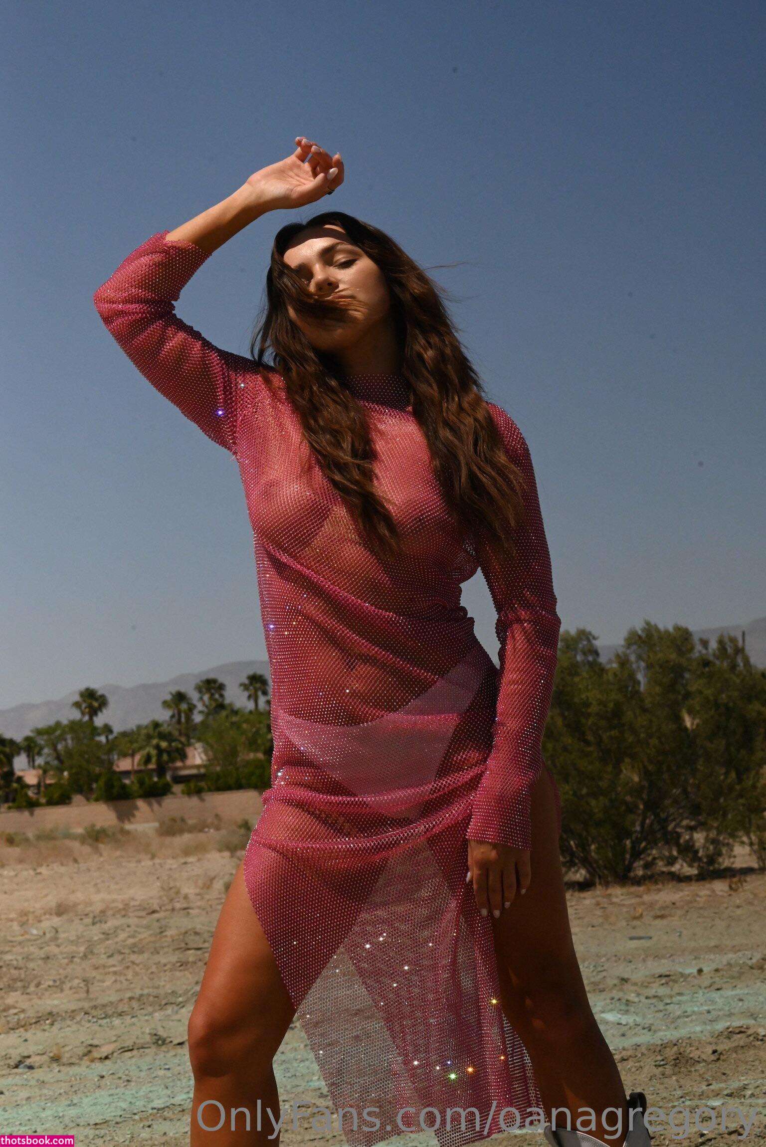 Oana Gregory Photo #13