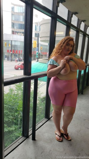 Gwen Adora Photo #62