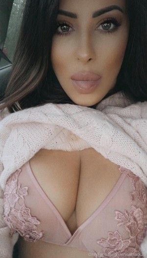 Sienna Black Photo #107