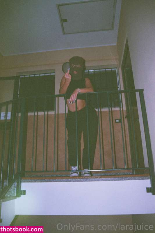 Lara Juice Photo #39