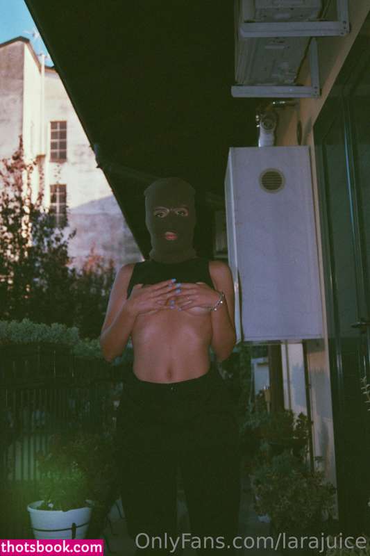 Lara Juice Photo #76