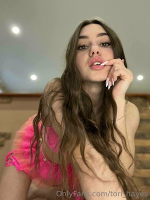 Tori Hayes Photo #15