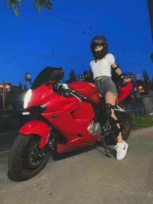 Kris Blow Photo #102