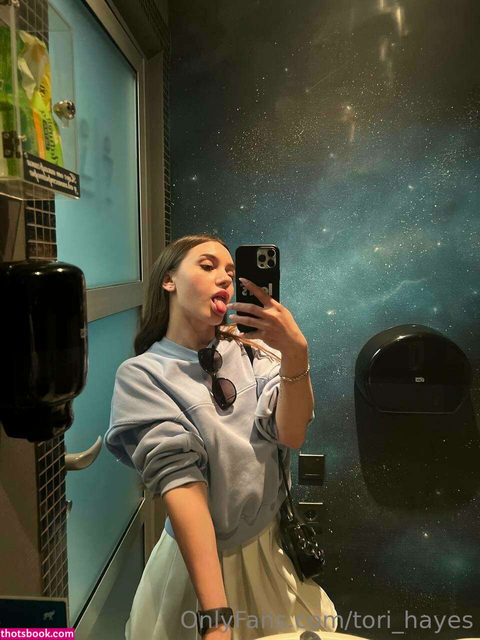 Tori Hayes Photo #126