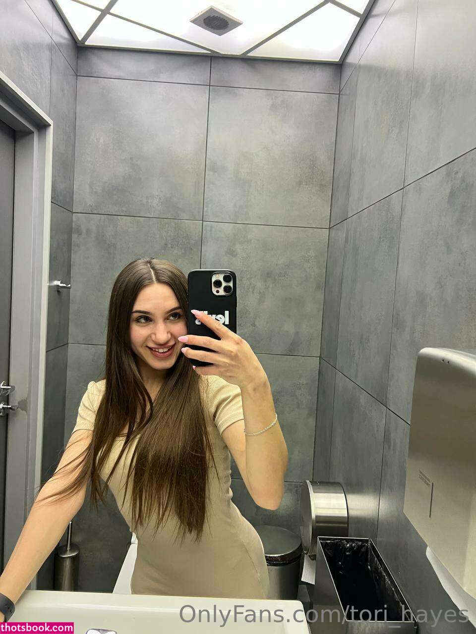 Tori Hayes Photo #145