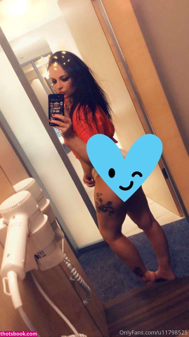 Lana Austin Photo #2