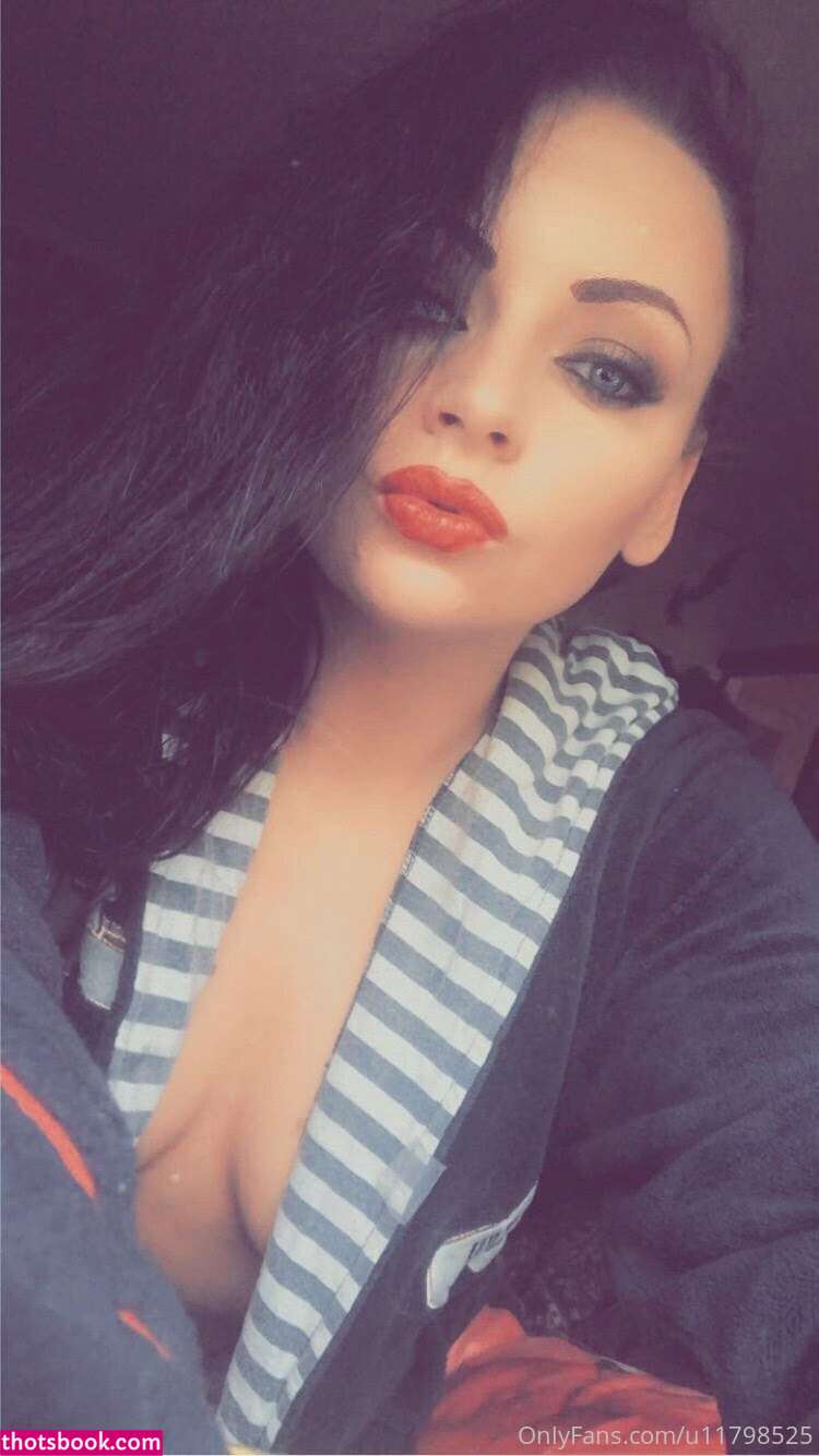 Lana Austin Photo #19