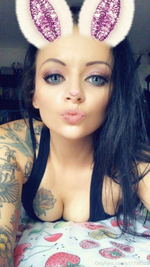 Lana Austin Photo #4