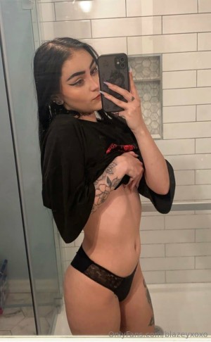 blazeyxoxo Photo #81