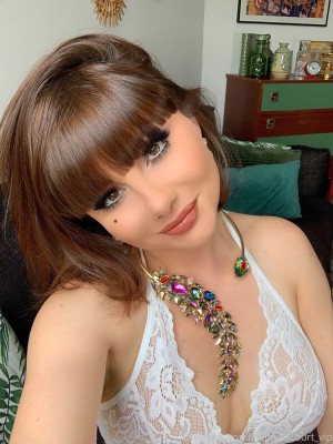 Laetitialacourt Photo #105