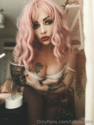 Lana Austin Photo #402