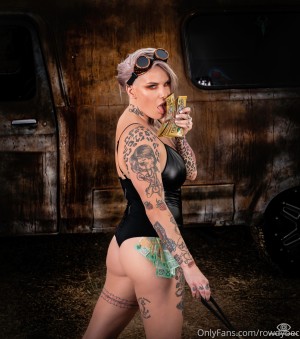 Bec Rawlings Photo #92