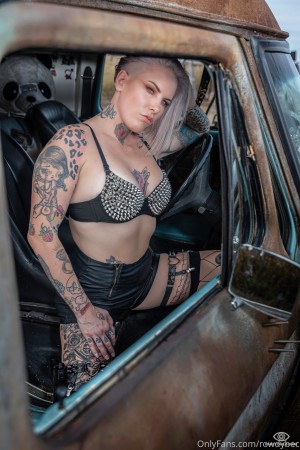 Bec Rawlings Photo #94