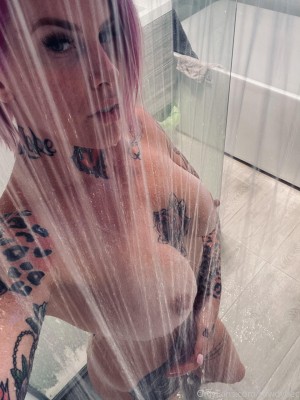 Bec Rawlings Photo #252