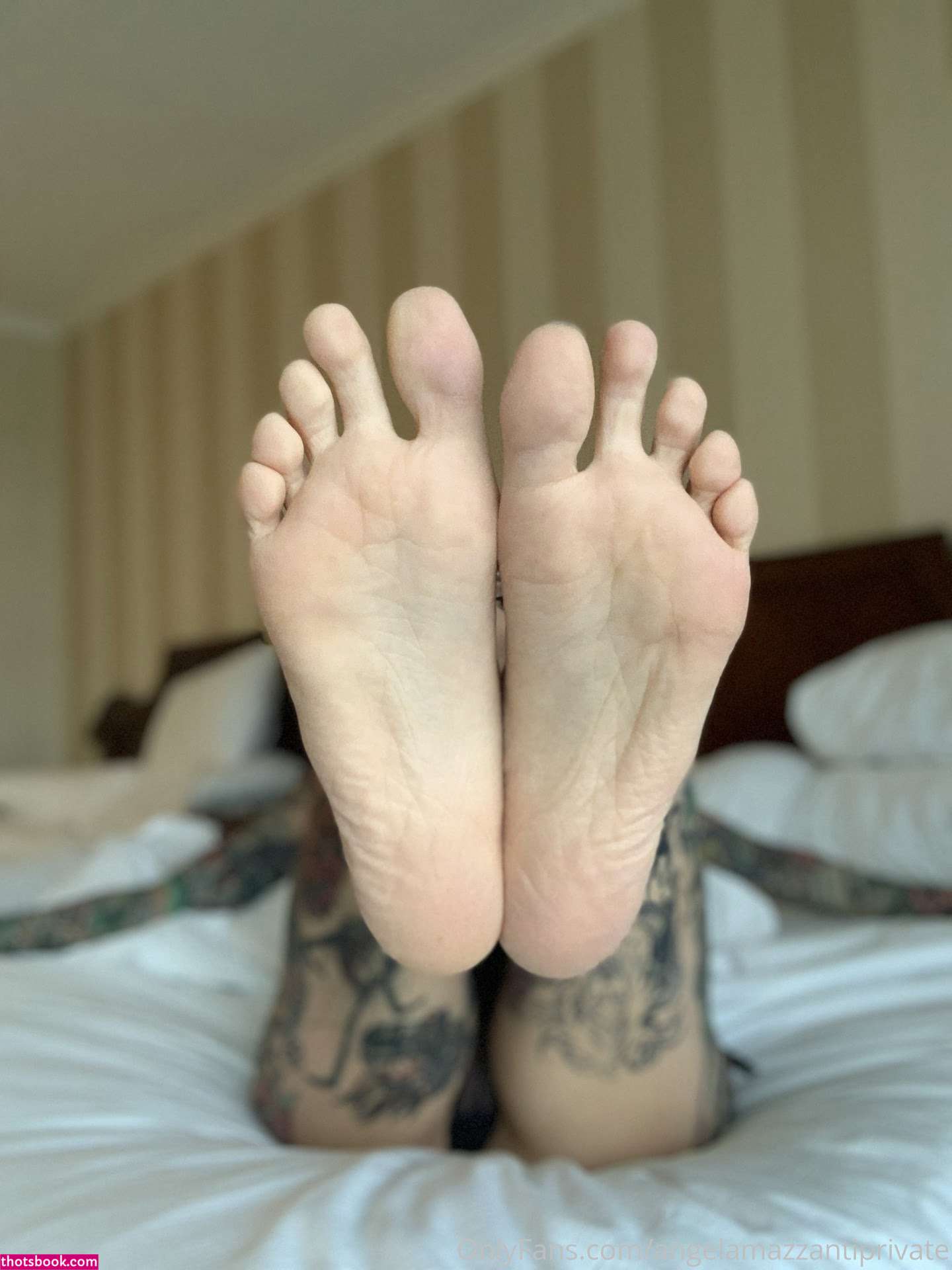 Angela Mazzanti Photo #10