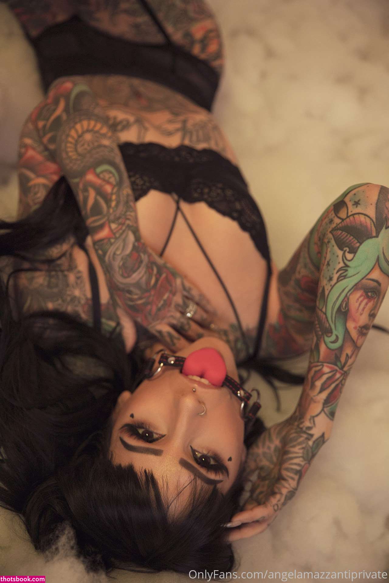 Angela Mazzanti Photo #66