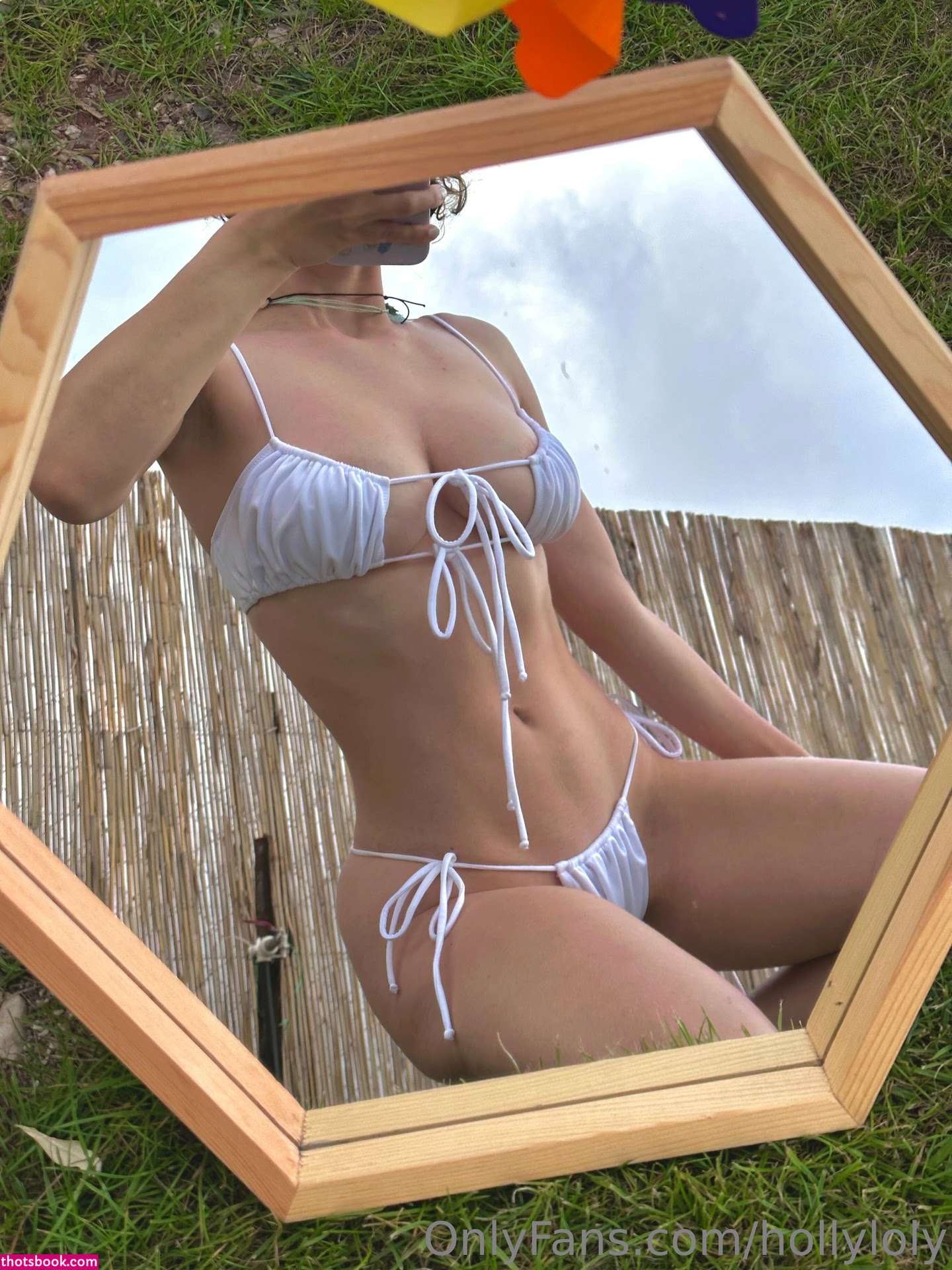 Hollyloly Photo #153