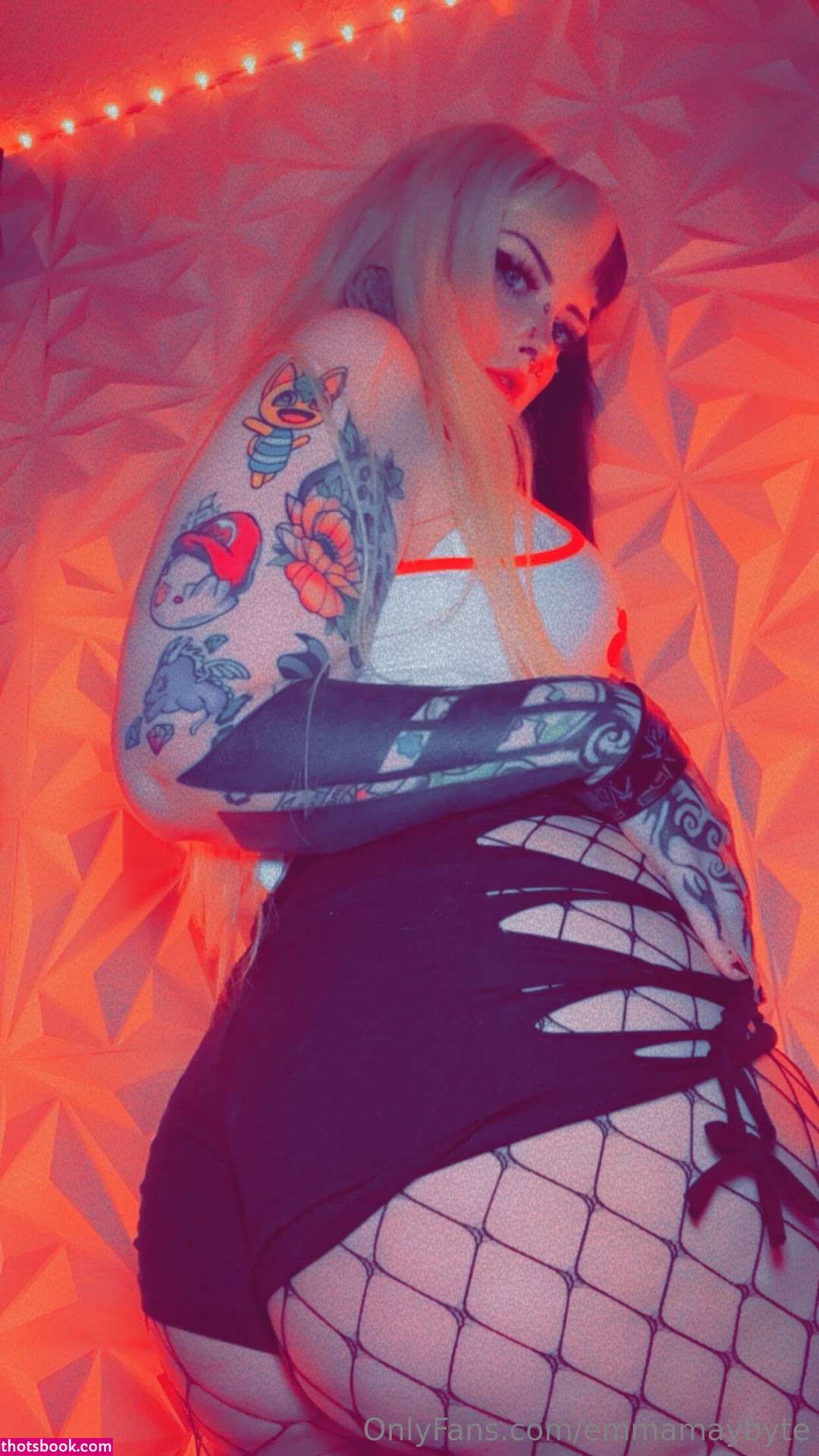 Emmamaybyte Photo #4