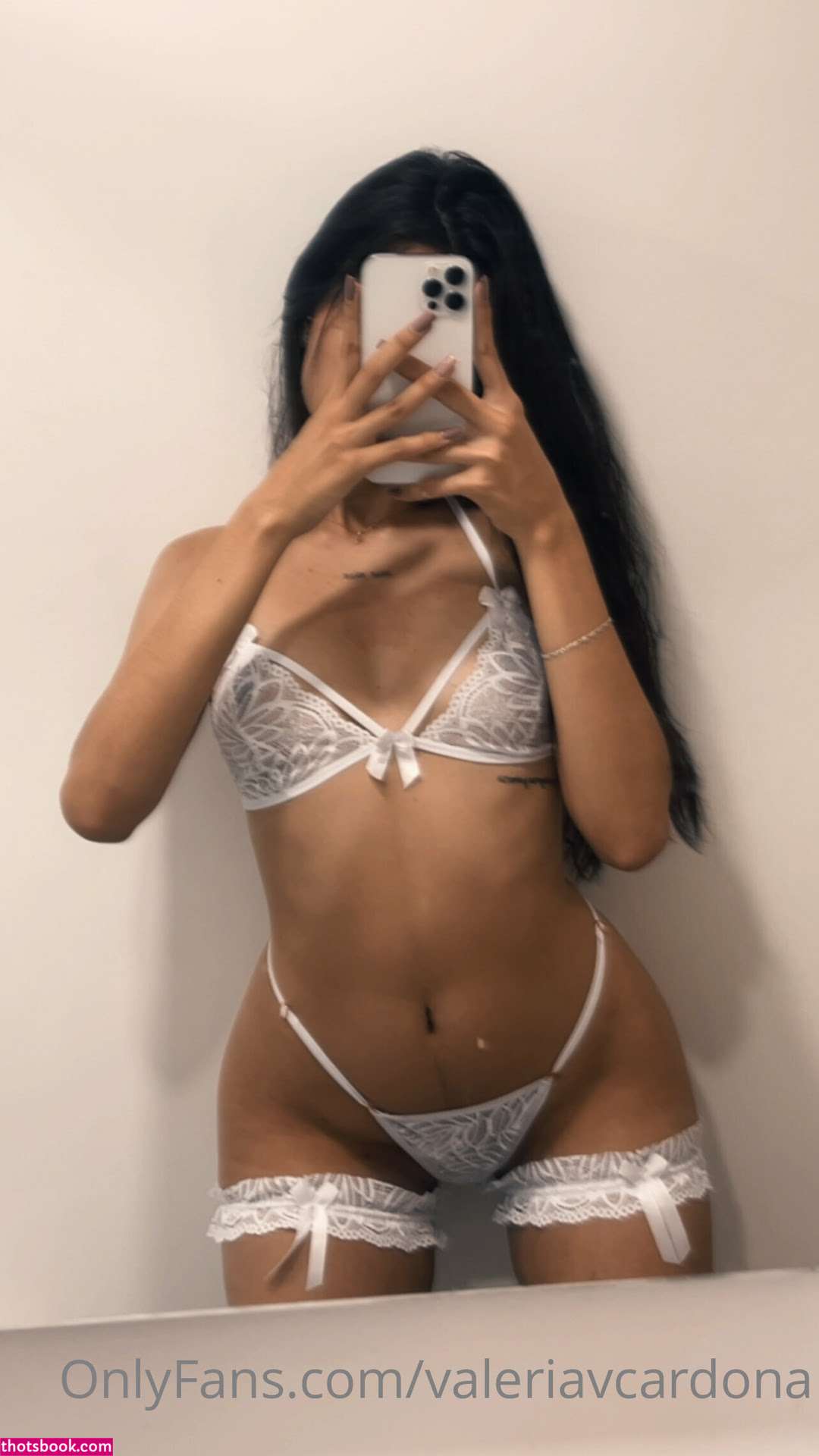 Valeria Cardona Photo #33