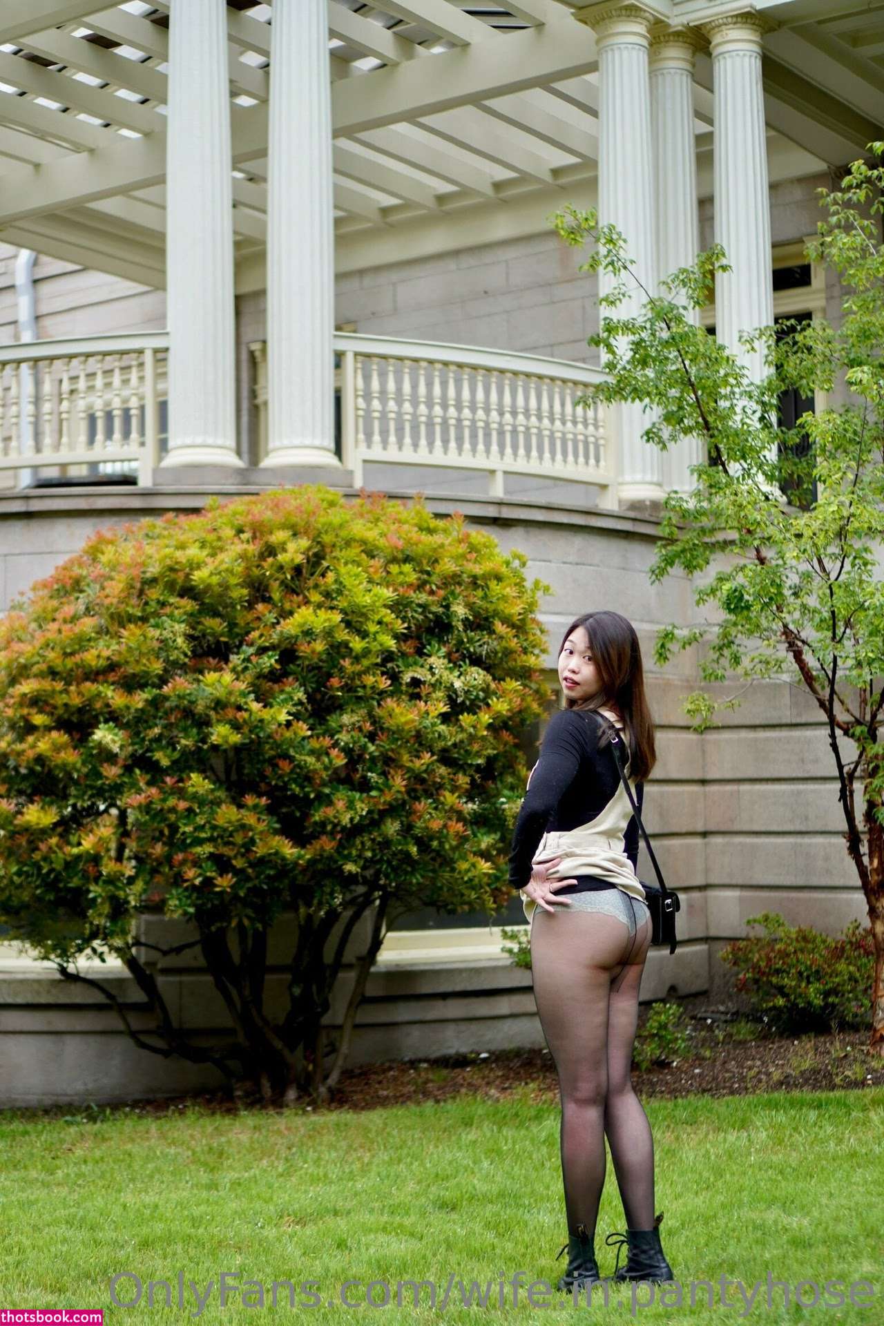 Wife In Pantyhose Photo #37