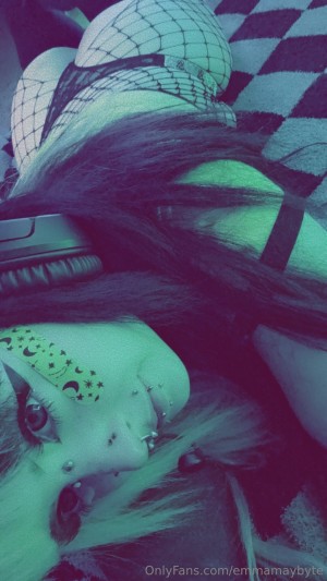 Emmamaybyte Photo #150