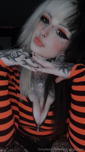 Emmamaybyte Photo #206