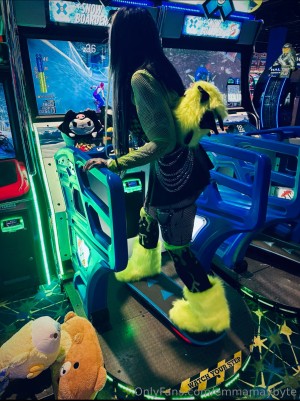 Emmamaybyte Photo #227